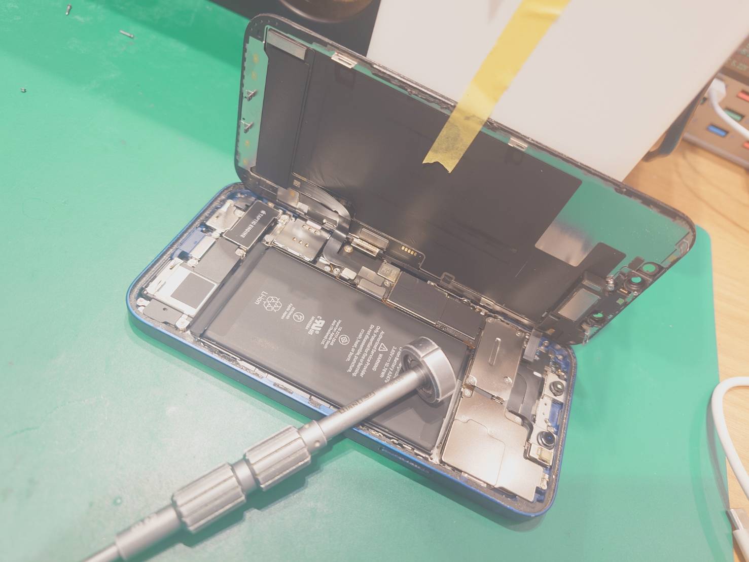 【高輪台よりご来店】iPhone12のバッテリー交換修理をさせていただきました！